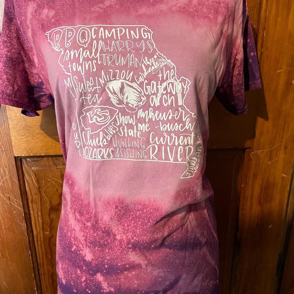 Women’s custom bleached tee.